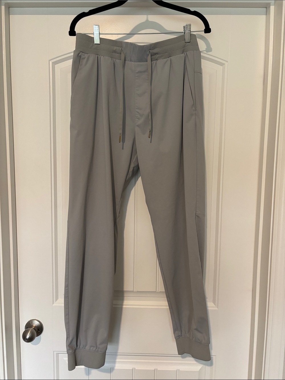 Hollister Men's Light Gray Jogger Pants